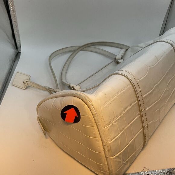 Dooney & Bourke Crocodile Bayou barrel Shoulder Bag Vtg Patent Leather White - Picture 10 of 16